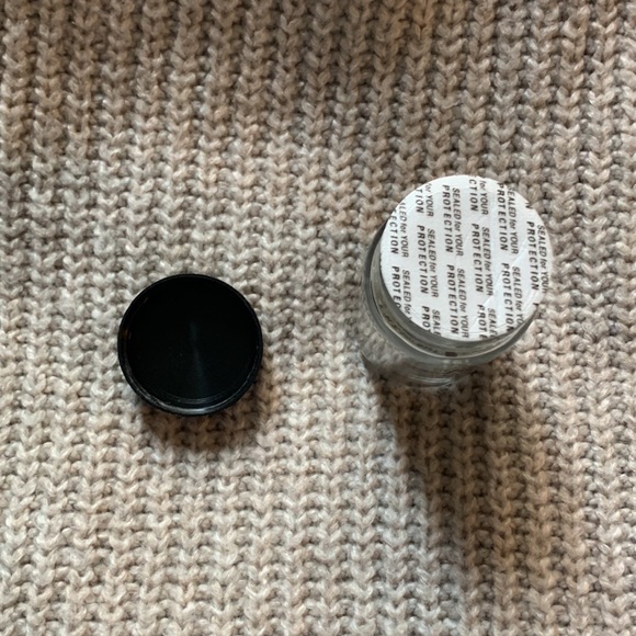 Detox Face Mask - Picture 4 of 7